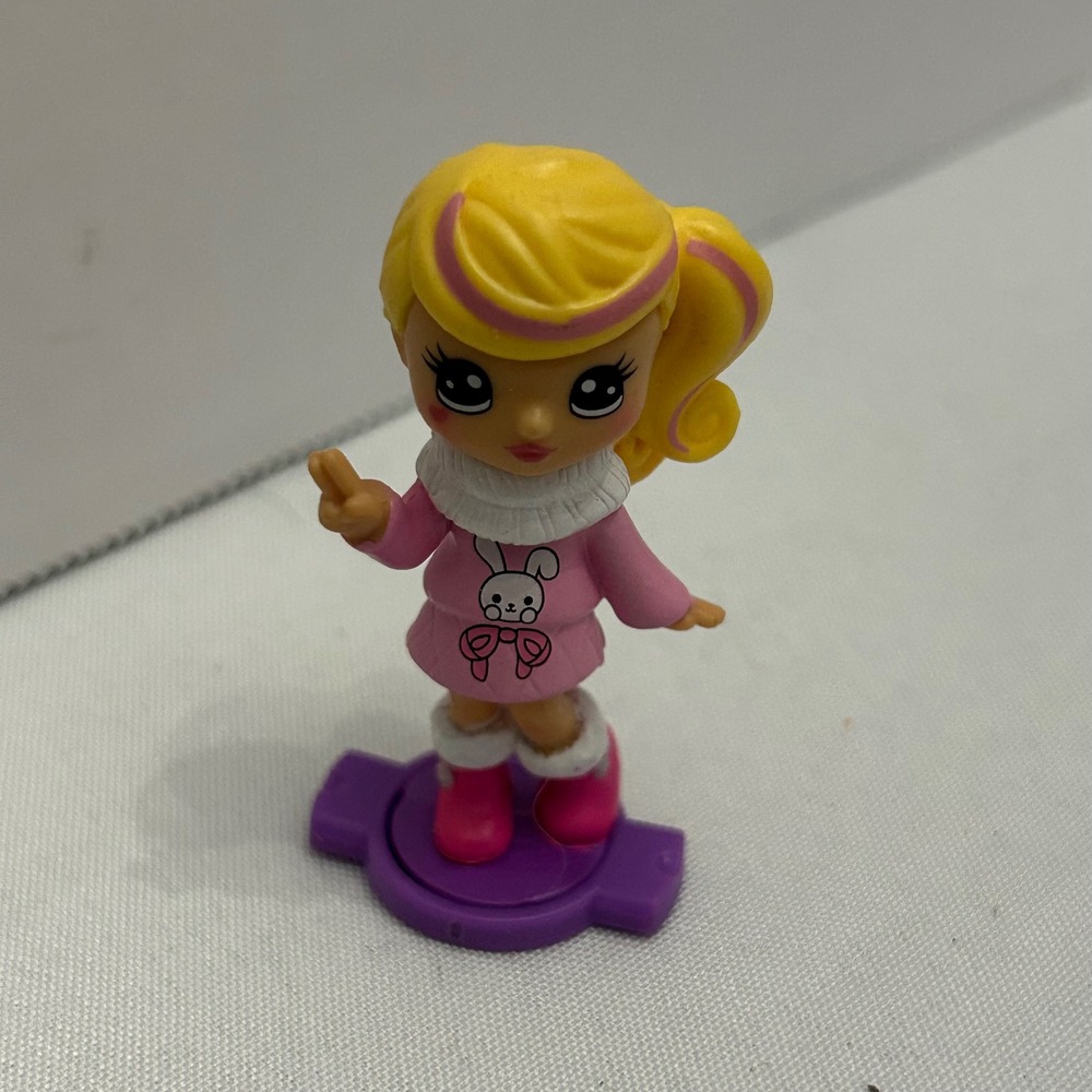 Hayden‎ Party Pop Teenies Figure Toy Pink Shirt